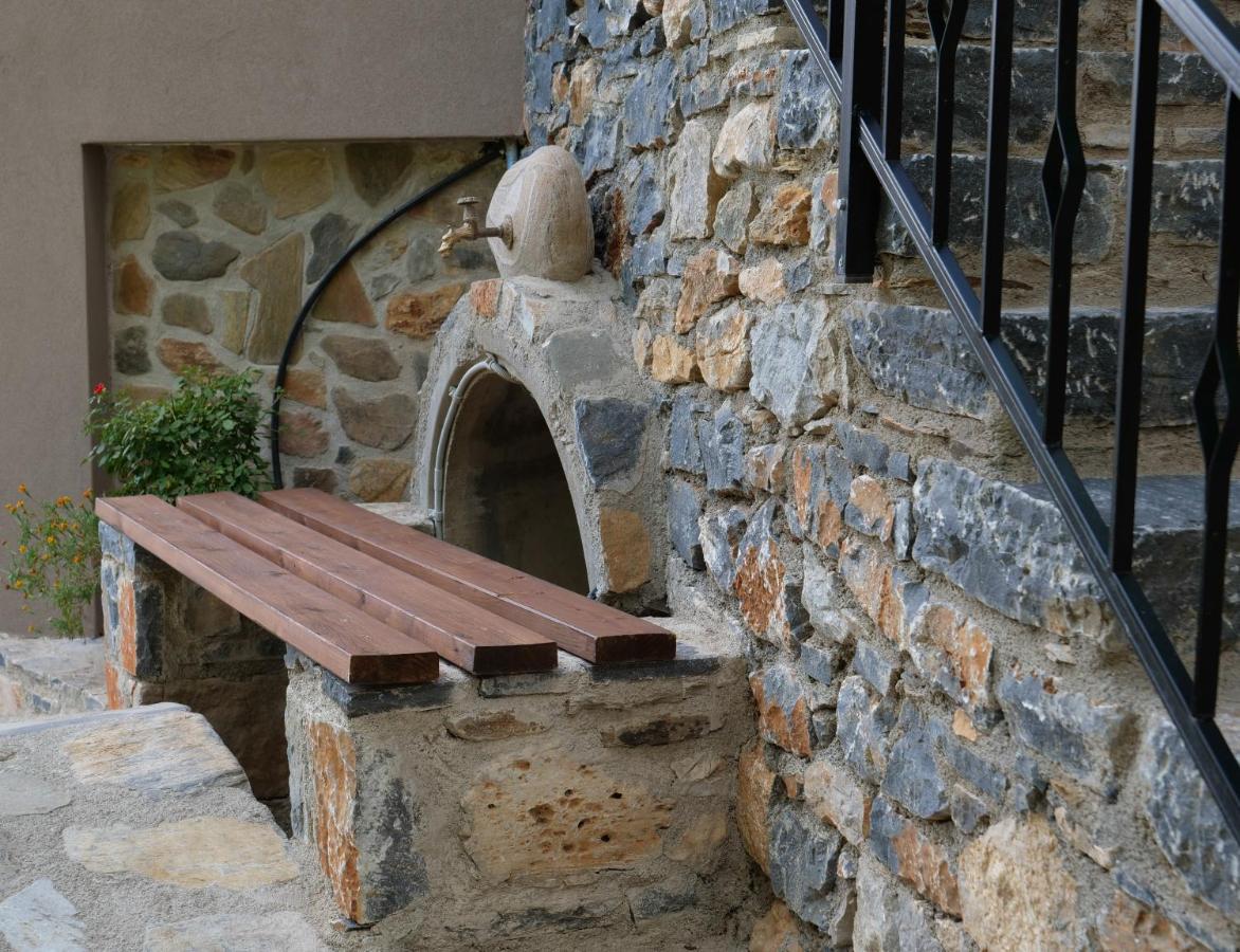 Sisaion Suites - Live The Cretan Hospitality Metokhion Apisiana Exterior foto